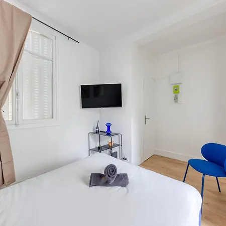 Aux Portes De Paris * Montrouge